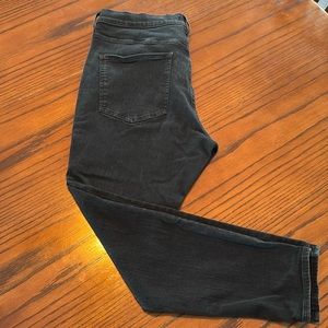 Express size 14R high rise skinny leg black denim with subtle glitter stitching